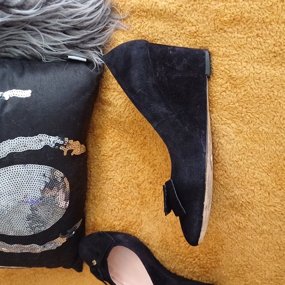 🔥🔥🔥Kate Spade New York Whitlee suede black bow wedge slip ons 10.5 - Picture 7 of 16